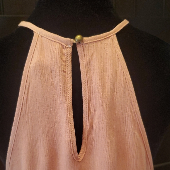 VENUS High Neck Peachy Pink 2 Tiered Top. Size Small - Picture 6 of 7